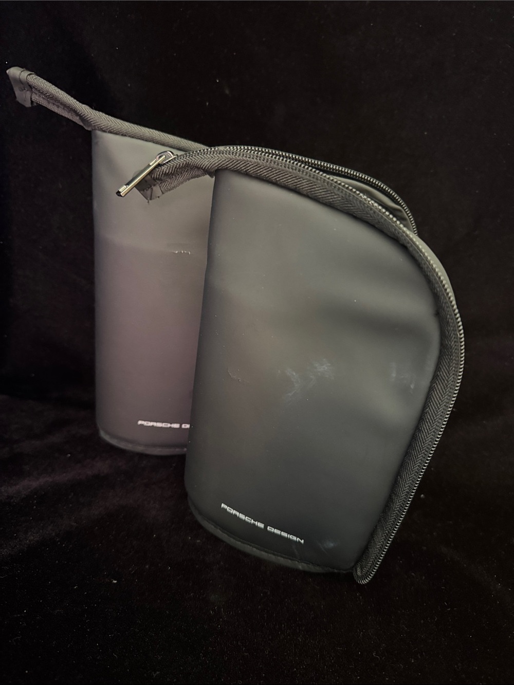 Lufthansa PORSCHE DESIGN Amenities Cases (2)
